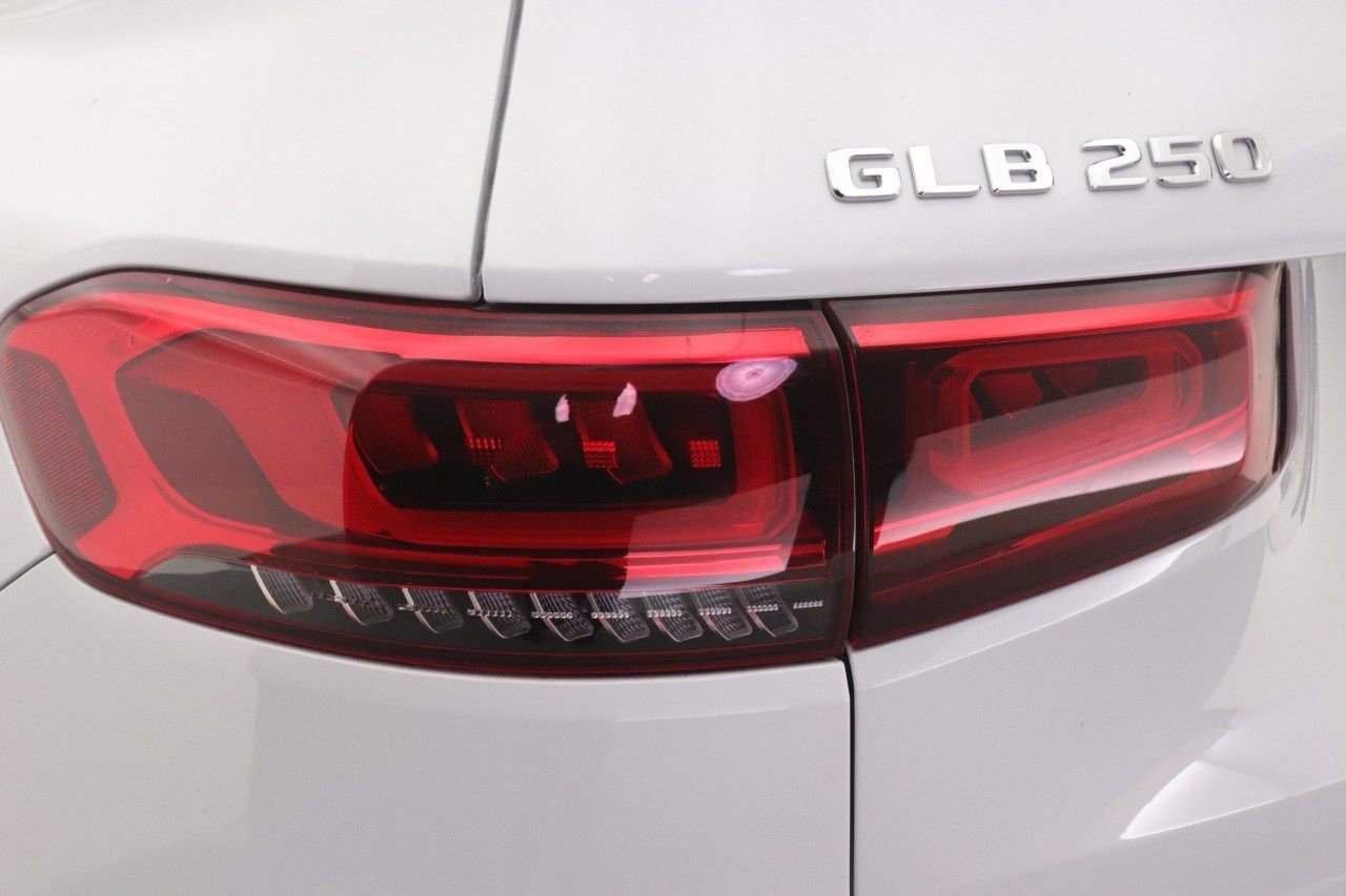 Certified 2022 Mercedes-Benz GLB 250 image 21