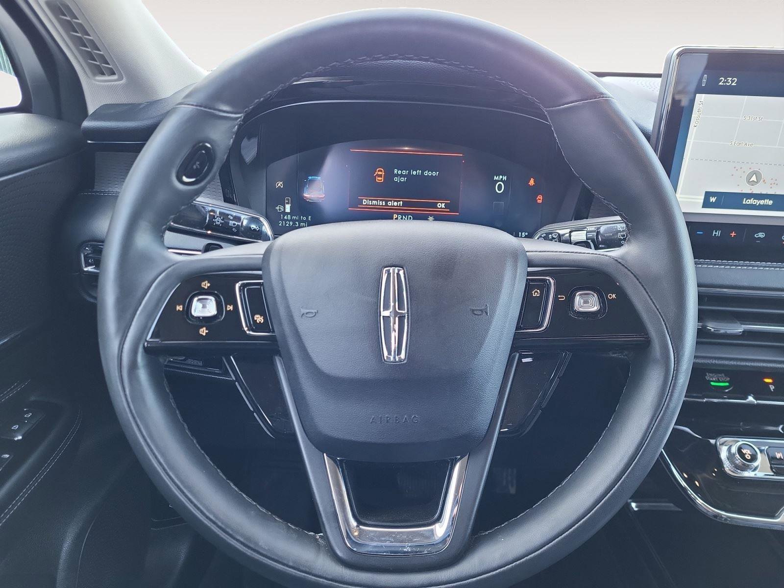 Used 2024 Lincoln Corsair Reserve w/ Towing Package image 16