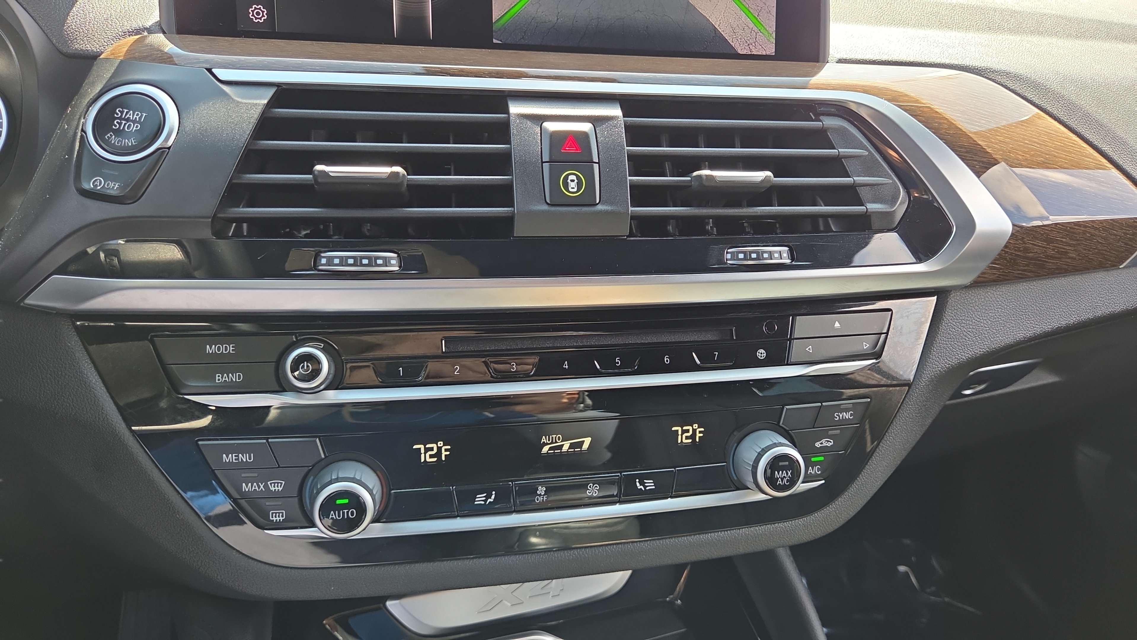 Used 2019 BMW X4 xDrive30i w/ Driving Assistance Package AWD/4WD image 31