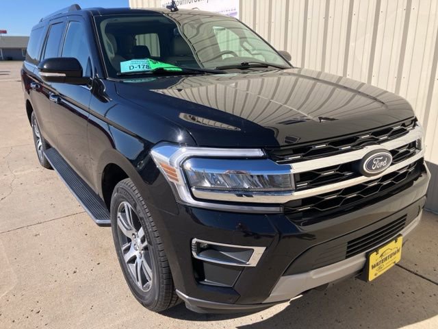Used 2023 Ford Expedition Max Limited AWD/4WD image 3