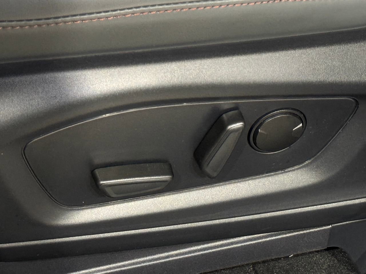 New 2026 Ford Explorer Active w/ Active Comfort Package image 21