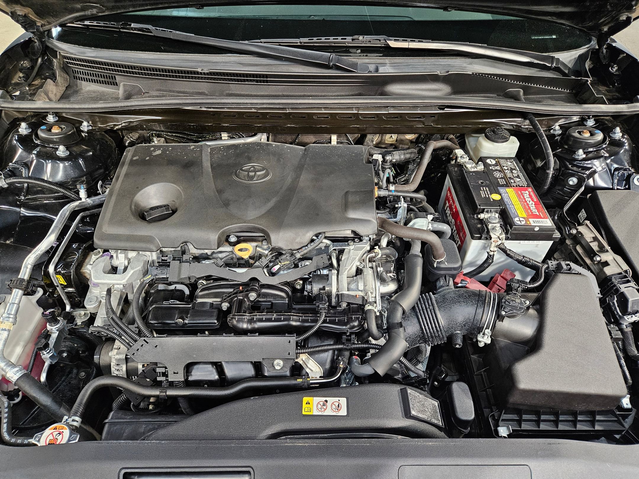 Used 2020 Toyota Camry SE image 19