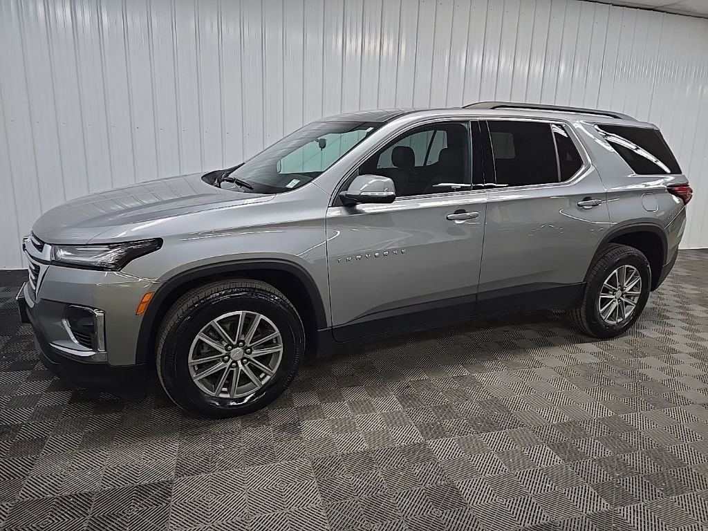 Used 2023 Chevrolet Traverse LT image 6