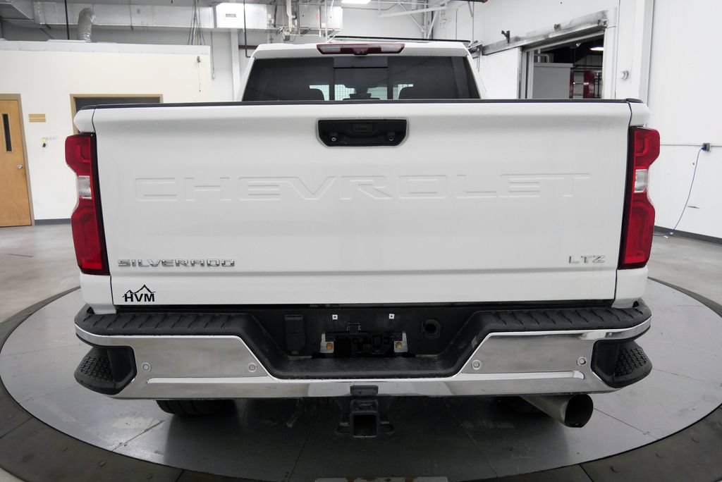 Used 2021 Chevrolet Silverado 2500 LTZ w/ LTZ Premium Package AWD/4WD image 6