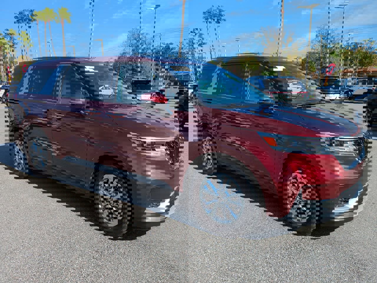 Used 2024 Kia Carnival LX image 2