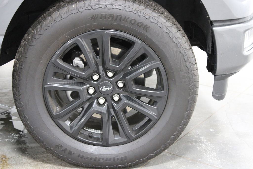 Used 2025 Ford F150 Platinum image 12