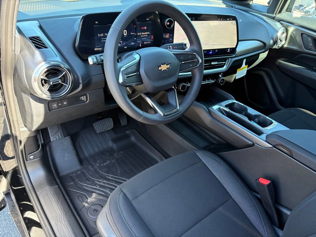 New 2026 Chevrolet Equinox EV LT w/ Midnight Package image 20