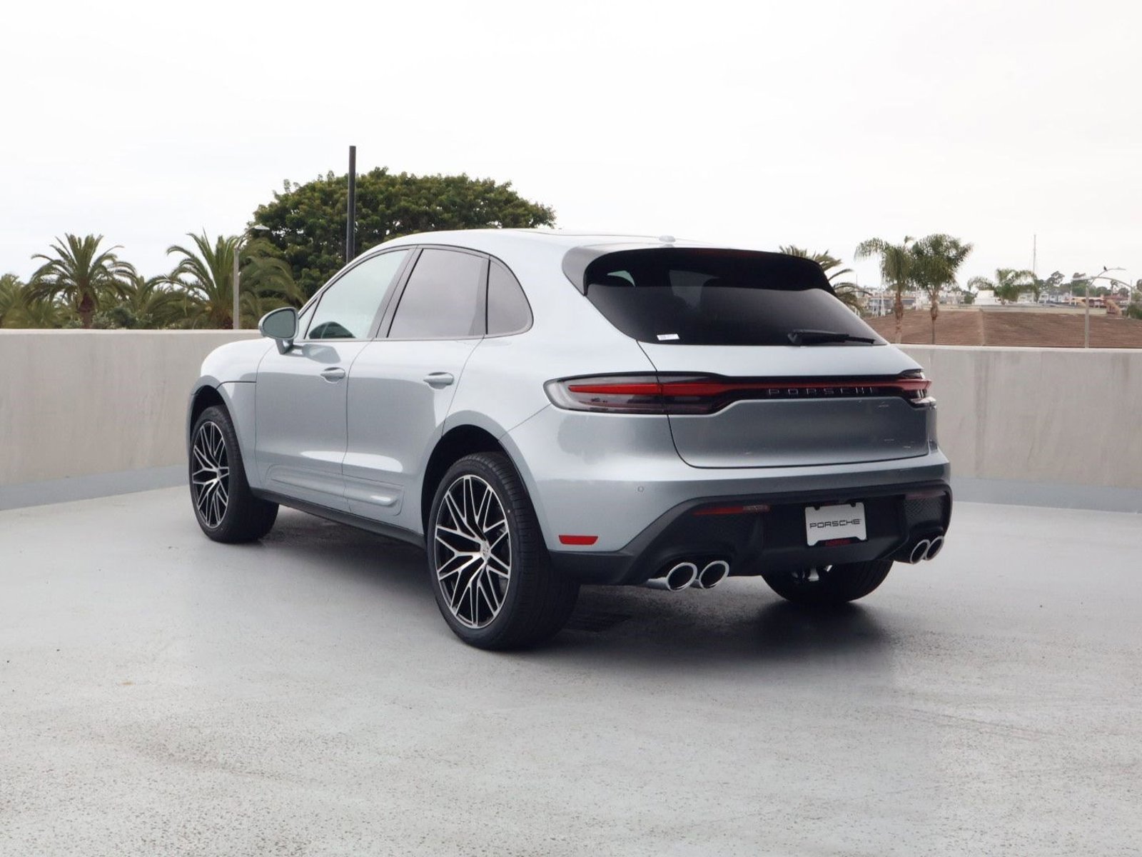 New 2026 Porsche Macan AWD/4WD image 3