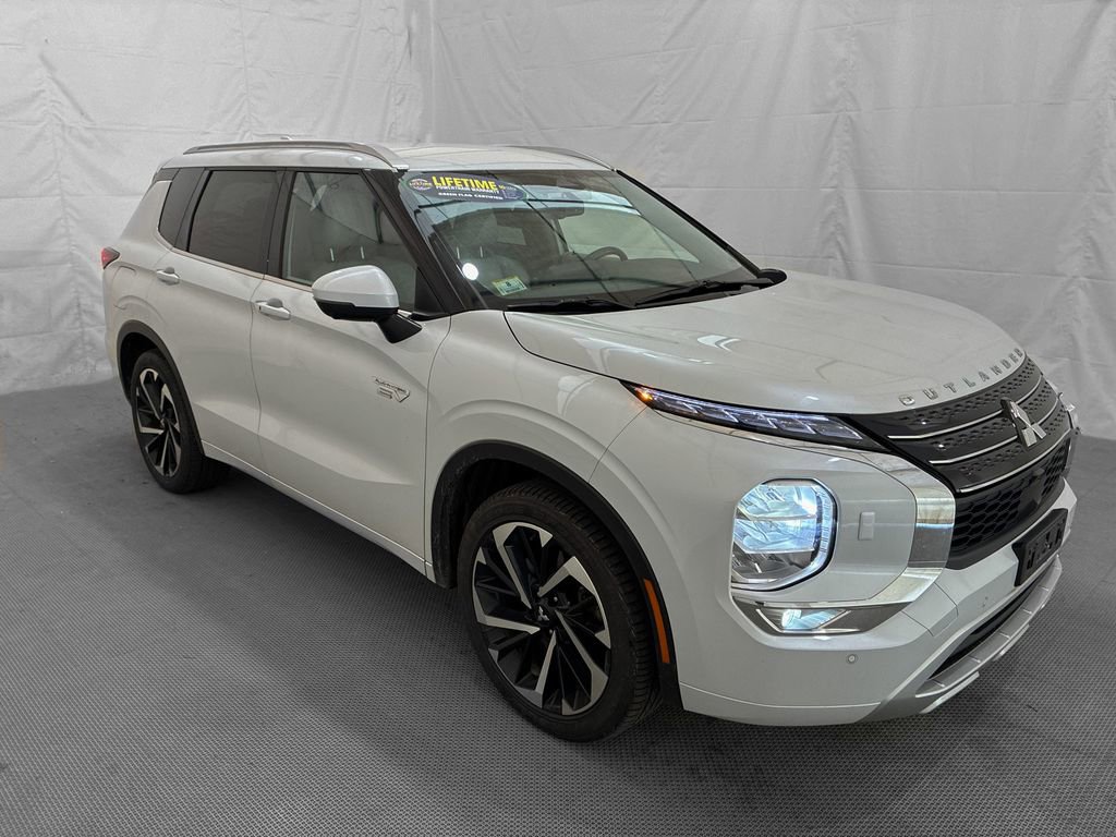Used 2024 Mitsubishi Outlander SEL AWD/4WD image 10