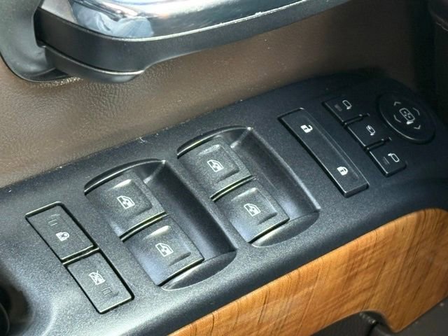 Used 2015 GMC Sierra 1500 SLT w/ SLT Crew Cab Value Package image 19