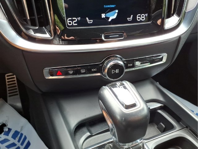 Used 2019 Volvo S60 T6 R-Design AWD/4WD image 27