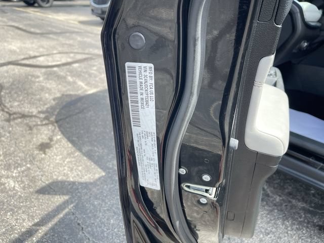Used 2023 Jeep Compass Limited AWD/4WD image 32