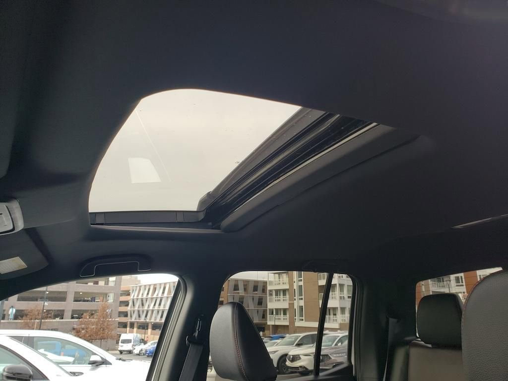 Used 2025 Honda Ridgeline Black Edition image 32