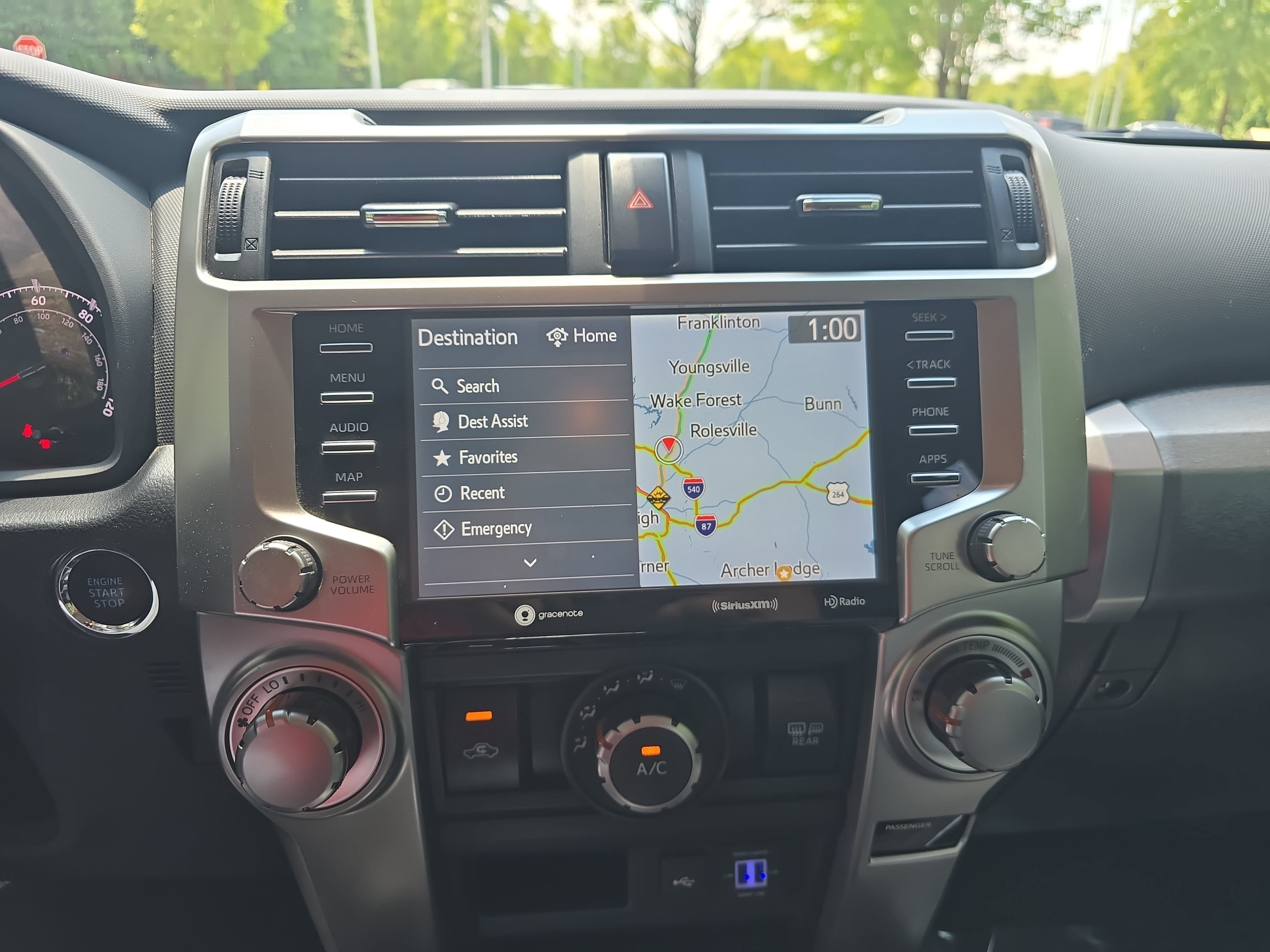 Used 2020 Toyota 4Runner SR5 Premium AWD/4WD image 21