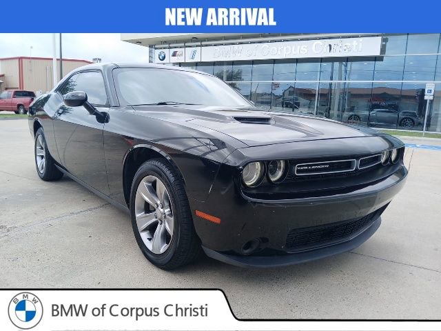 Used 2016 Dodge Challenger SXT