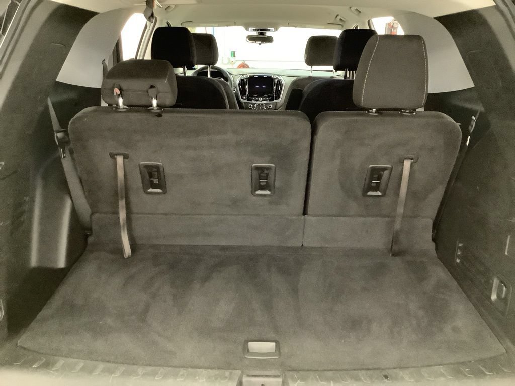 Used 2019 Chevrolet Traverse LT FWD image 17