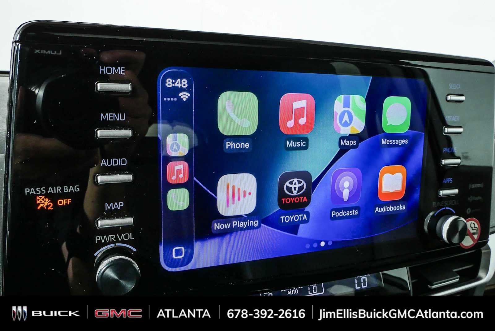 Used 2024 Toyota Sienna XLE FWD image 14