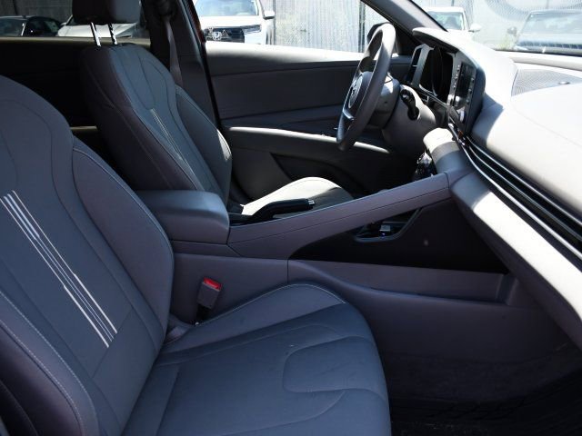 Used 2021 Hyundai Elantra SEL w/ Cargo Package FWD image 32