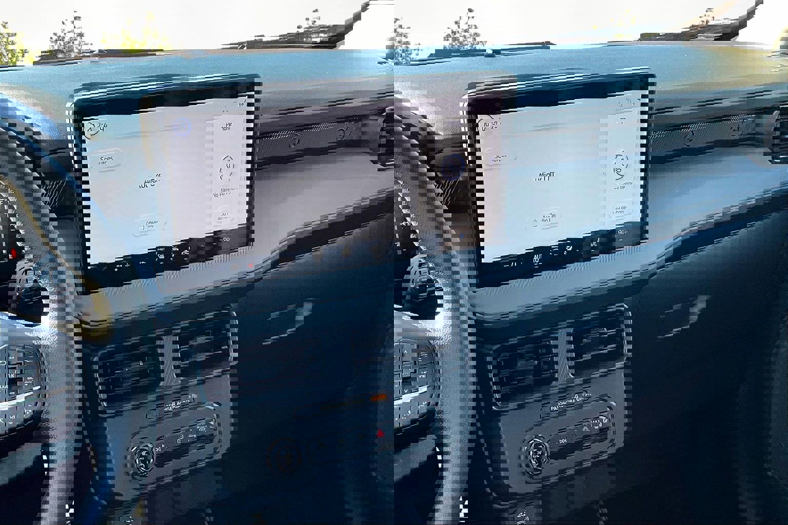 New 2026 Ford Maverick XL image 7