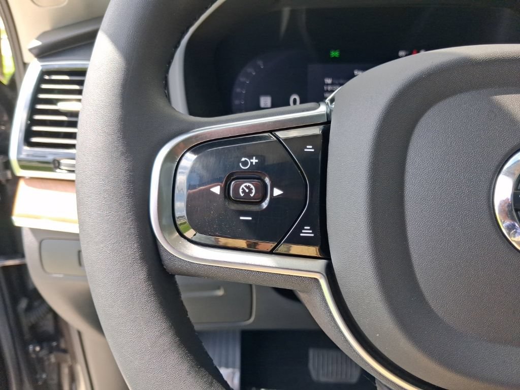 Certified 2023 Volvo XC90 B6 Plus AWD/4WD image 19