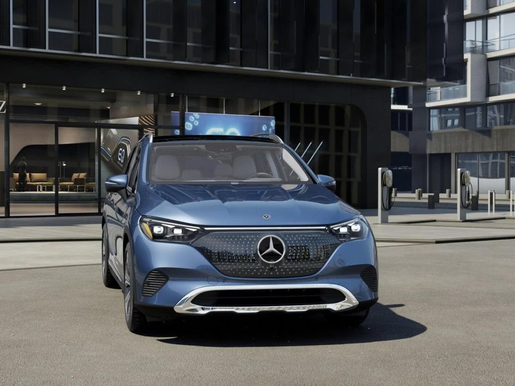 New 2027 Mercedes-Benz EQE 320+ SUV image 8