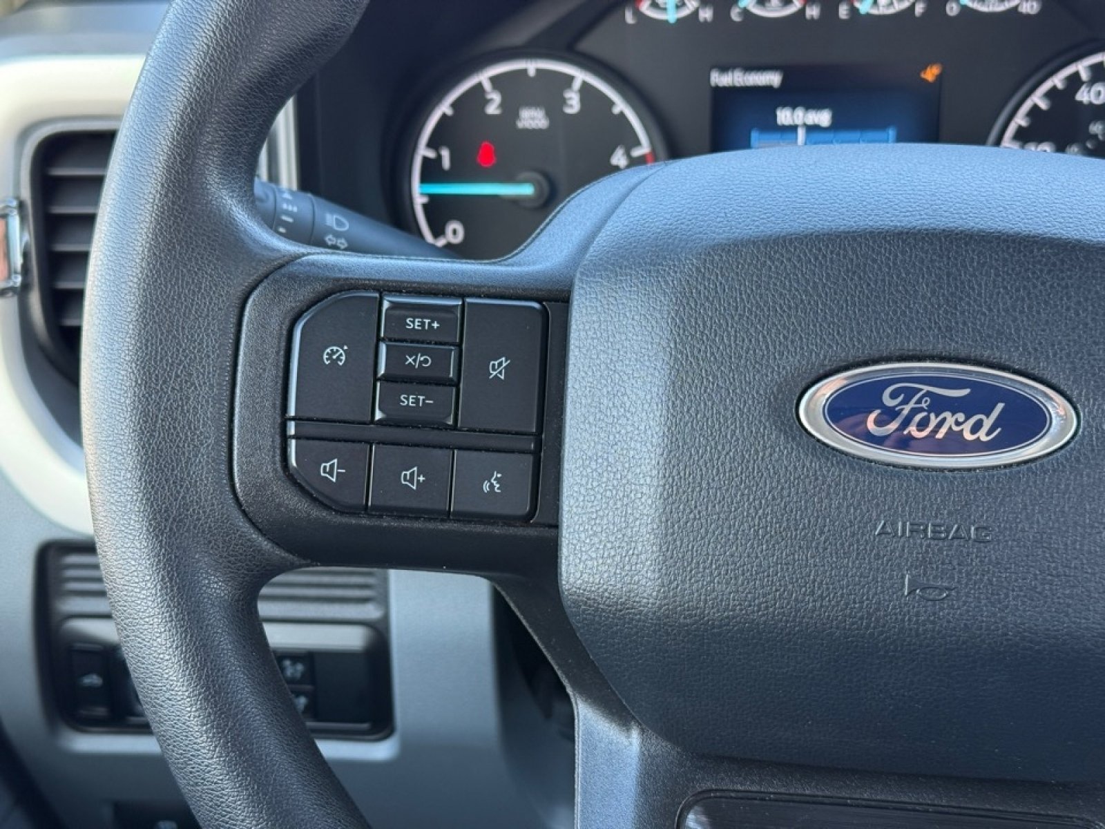 Used 2025 Ford F350 XLT image 13