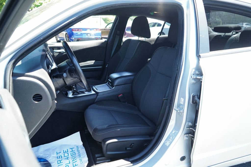 Used 2022 Dodge Charger SXT image 7