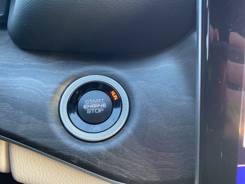 New 2025 Jeep Grand Cherokee Limited image 24