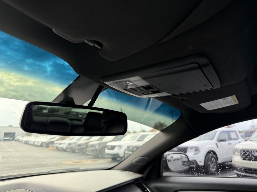 Used 2015 Ford Taurus SEL w/ Equipment Group 201A image 21