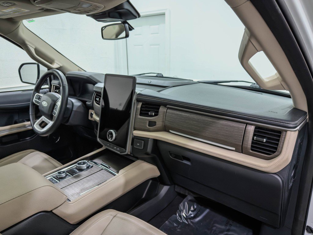 Used 2024 Ford Expedition Max Limited AWD/4WD image 27