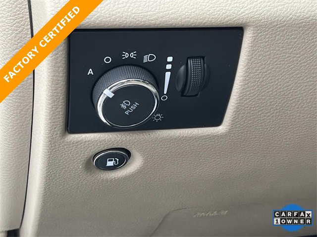 Certified 2022 Jeep Grand Cherokee Laredo E image 28