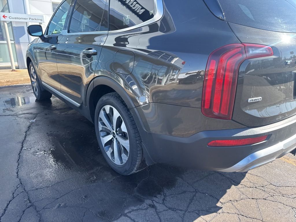 Used 2020 Kia Telluride S w/ S 8 Passenger Seating Package image 24