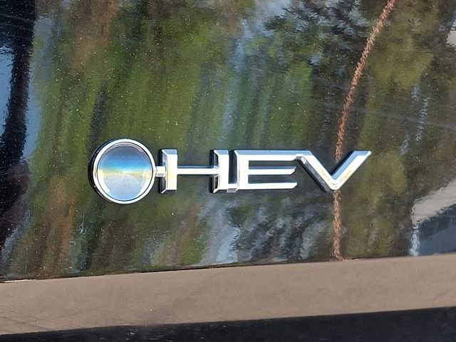 Used 2025 Toyota Sienna LE image 34