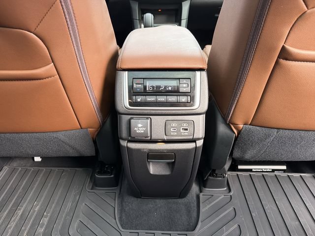 Used 2025 Subaru Ascent Touring w/ Popular Package #2 AWD/4WD image 23