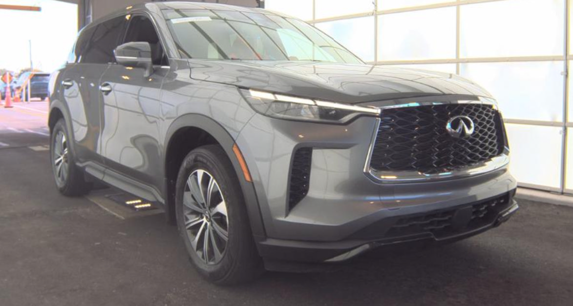 Certified 2023 INFINITI QX60 Pure FWD image 4