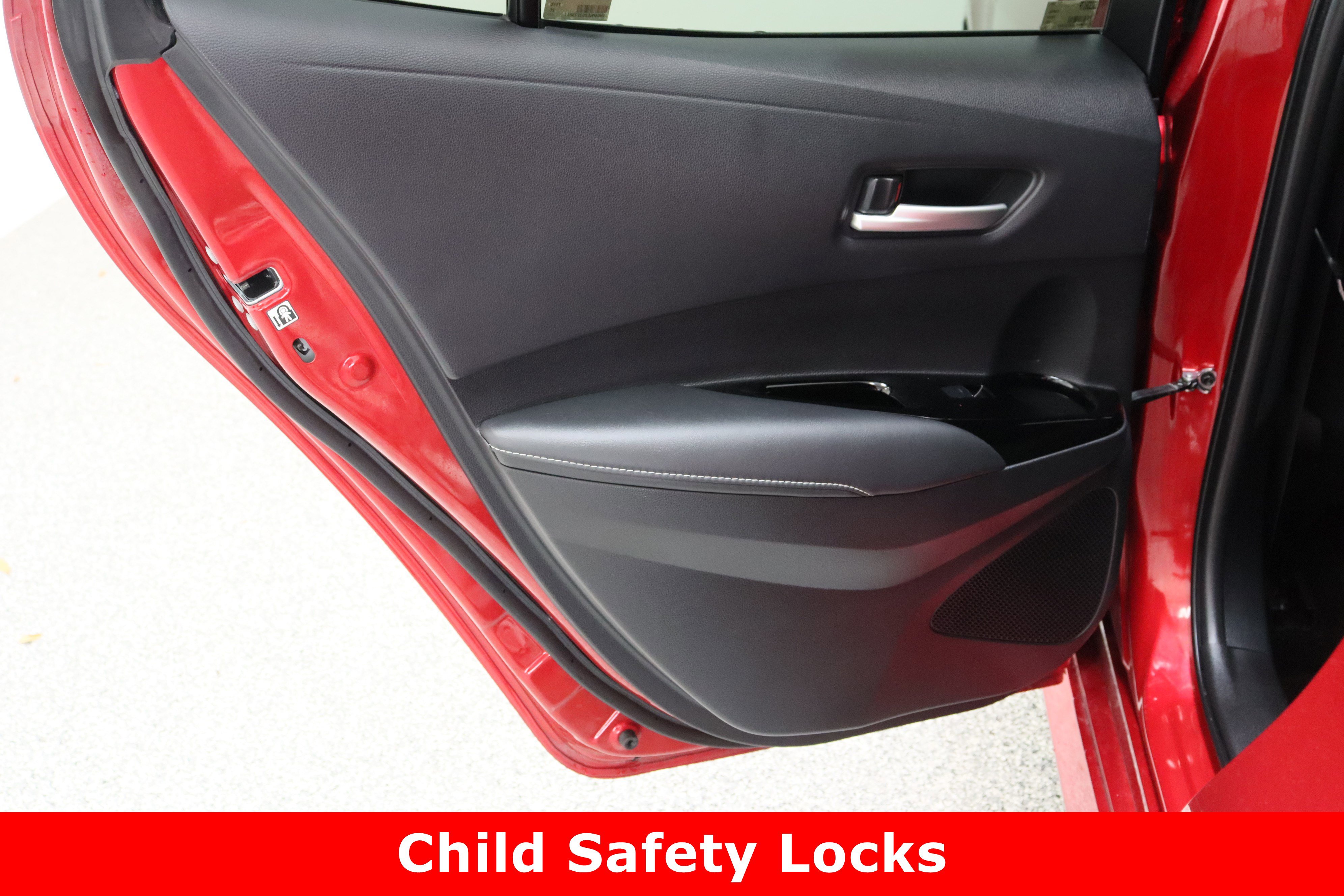 Used 2025 Toyota Corolla SE image 24