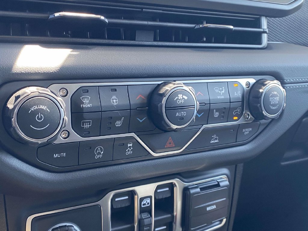 New 2026 Jeep Gladiator Mojave AWD/4WD image 46