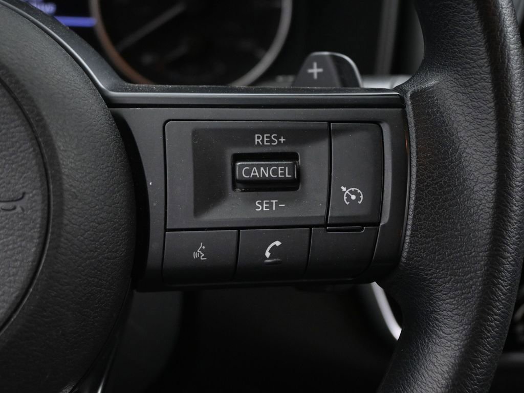 Used 2024 Nissan Rogue S image 26