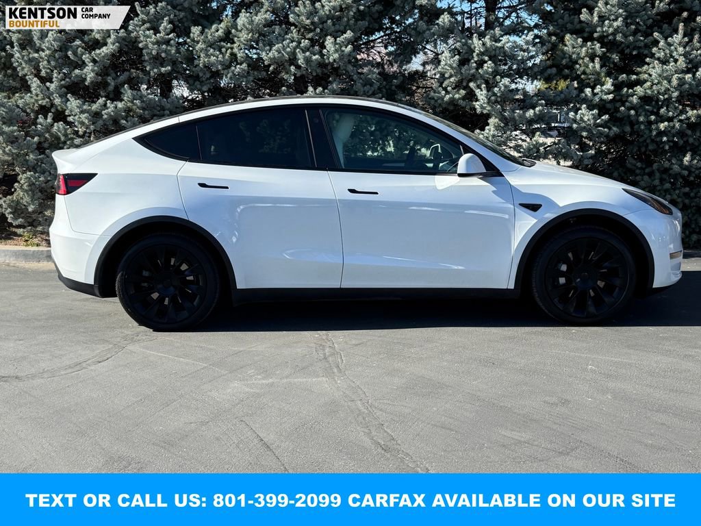 Used 2023 Tesla Model Y Long Range image 10