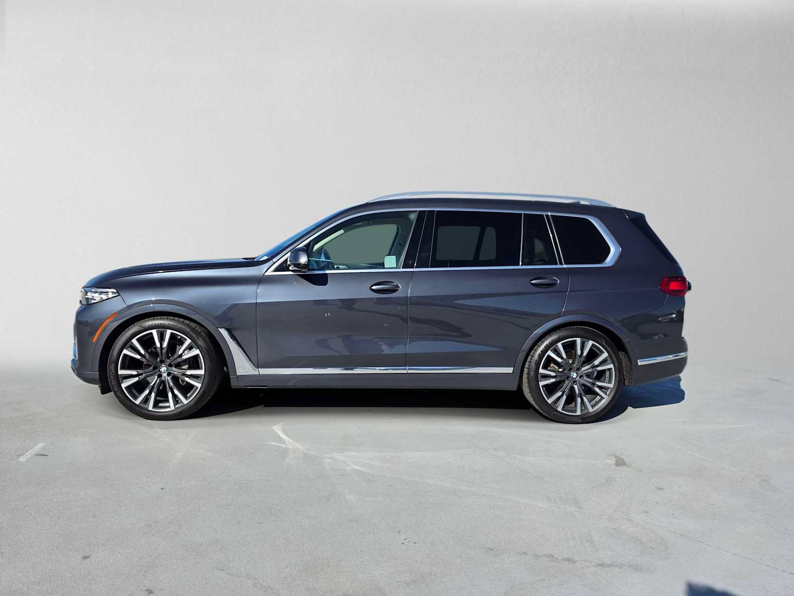 Used 2020 BMW X7 xDrive40i w/ Premium Package AWD/4WD image 2