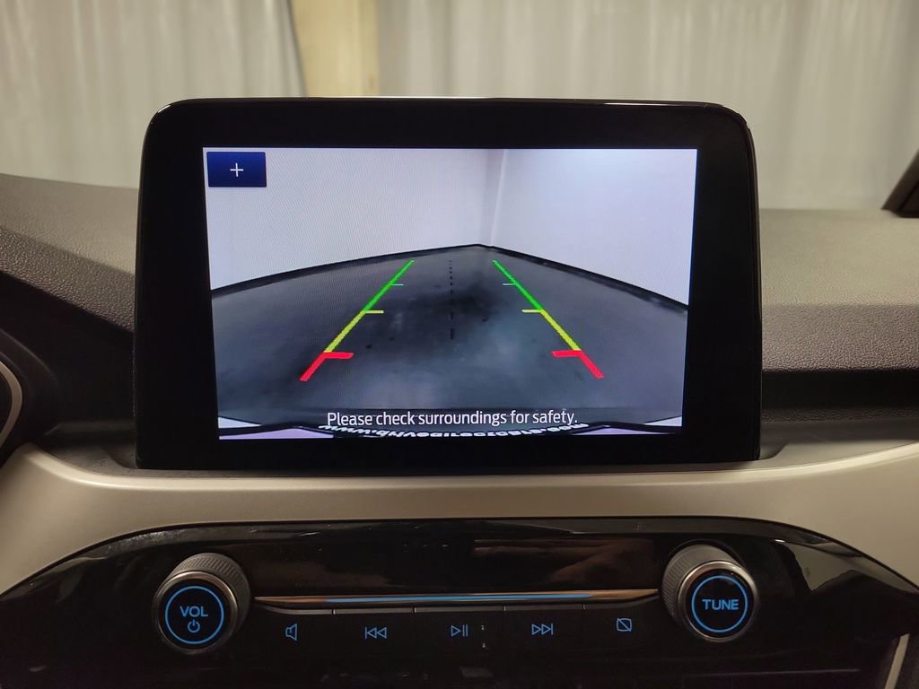 Used 2022 Ford Escape SE image 20