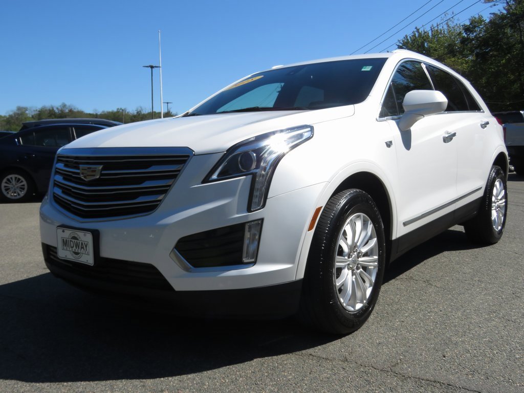 Used 2018 Cadillac XT5 AWD image 2