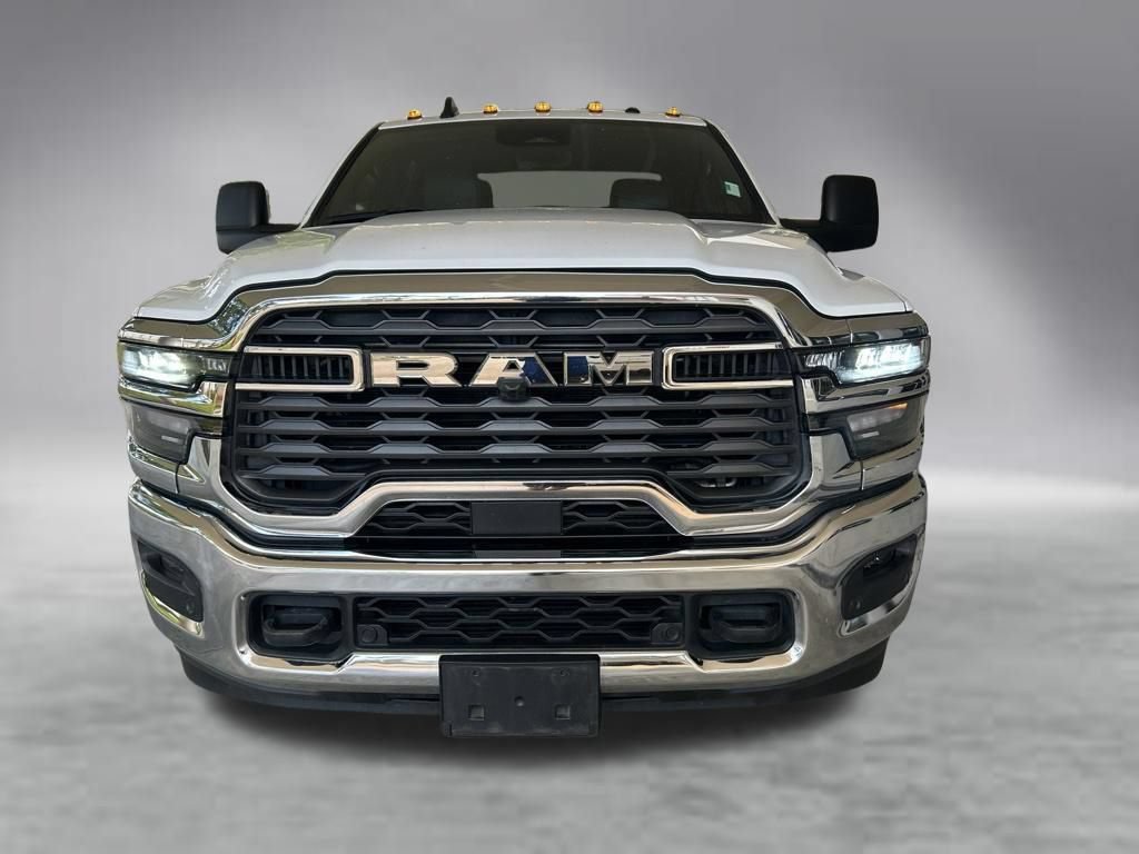 Used 2025 RAM 2500 Tradesman w/ Chrome Appearance Group AWD/4WD image 12