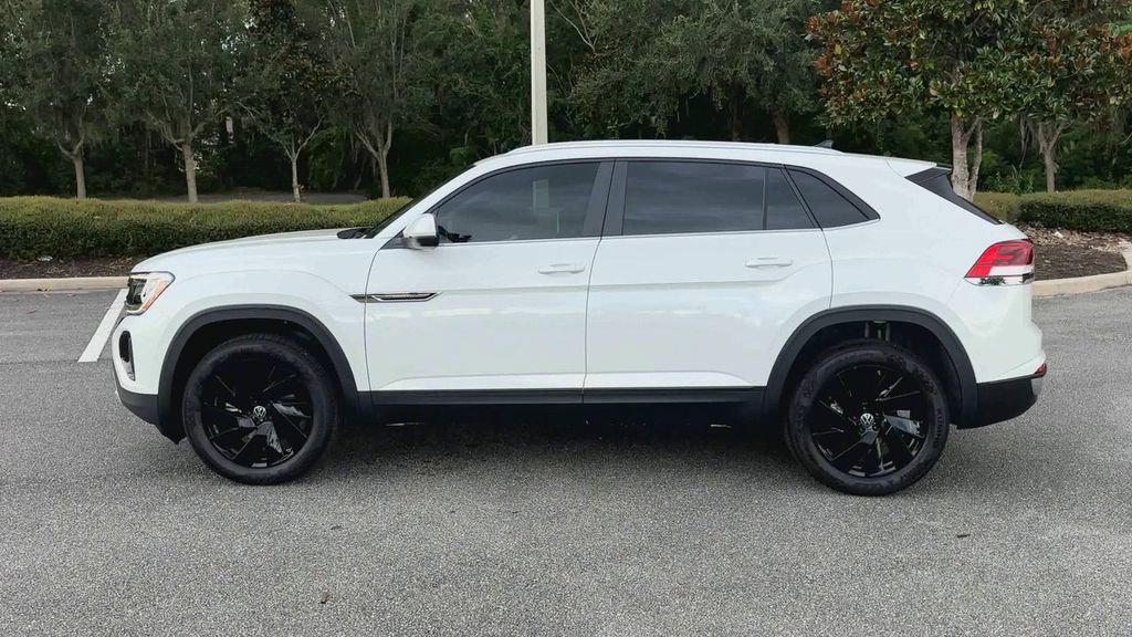 New 2026 Volkswagen Atlas Cross Sport SE image 5