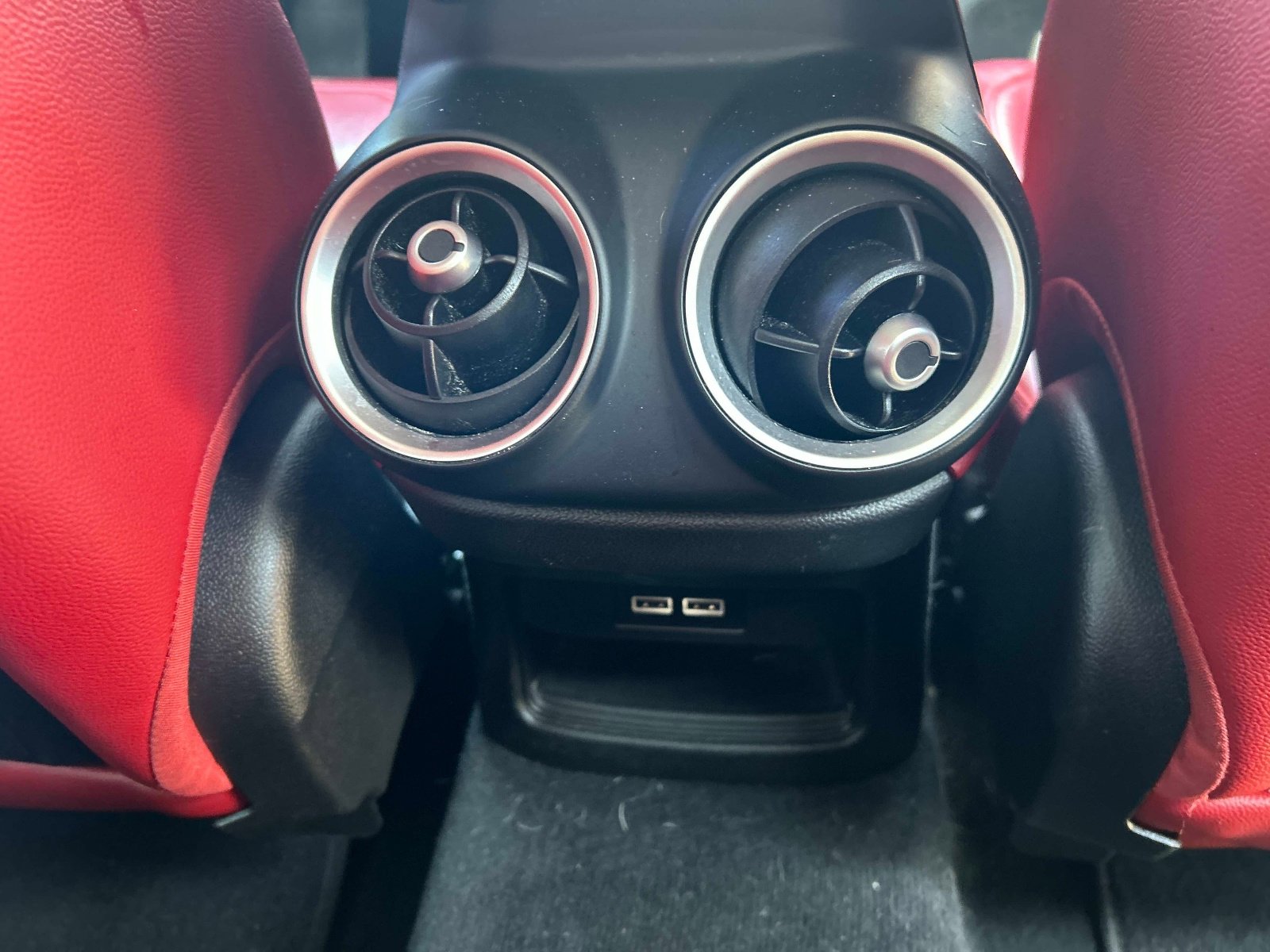 Used 2019 Alfa Romeo Stelvio RWD image 17