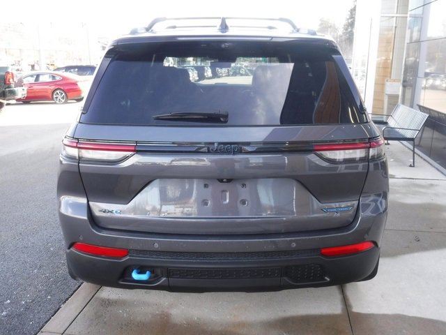 Used 2023 Jeep Grand Cherokee Trailhawk w/ Luxury Tech Group III image 16