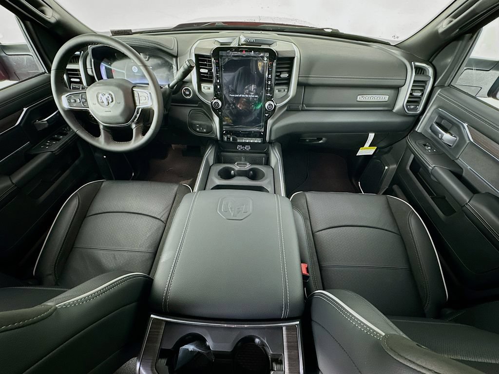 New 2026 RAM 3500 Laramie AWD/4WD image 9