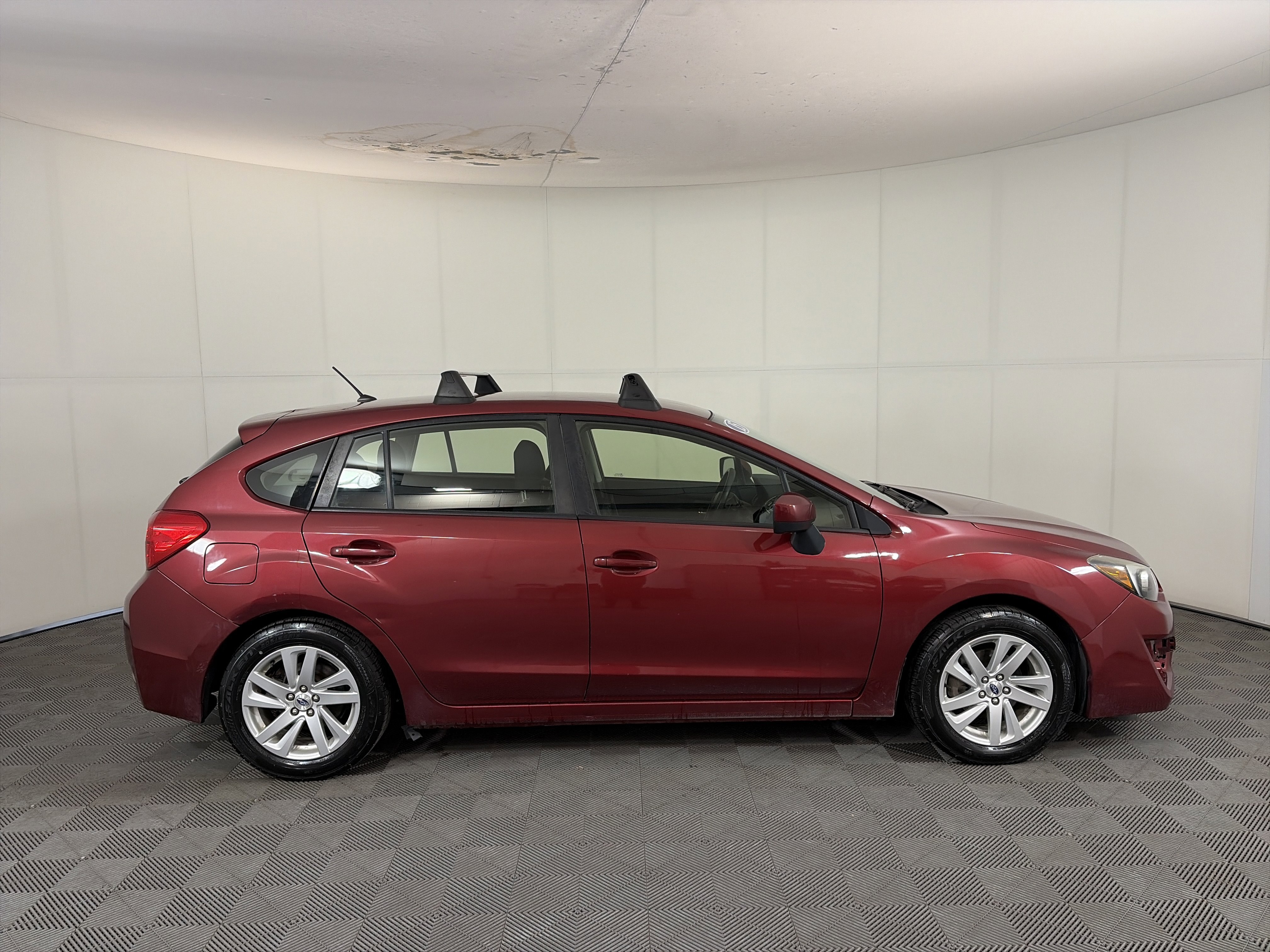 Used 2015 Subaru Impreza 2.0i Premium image 4