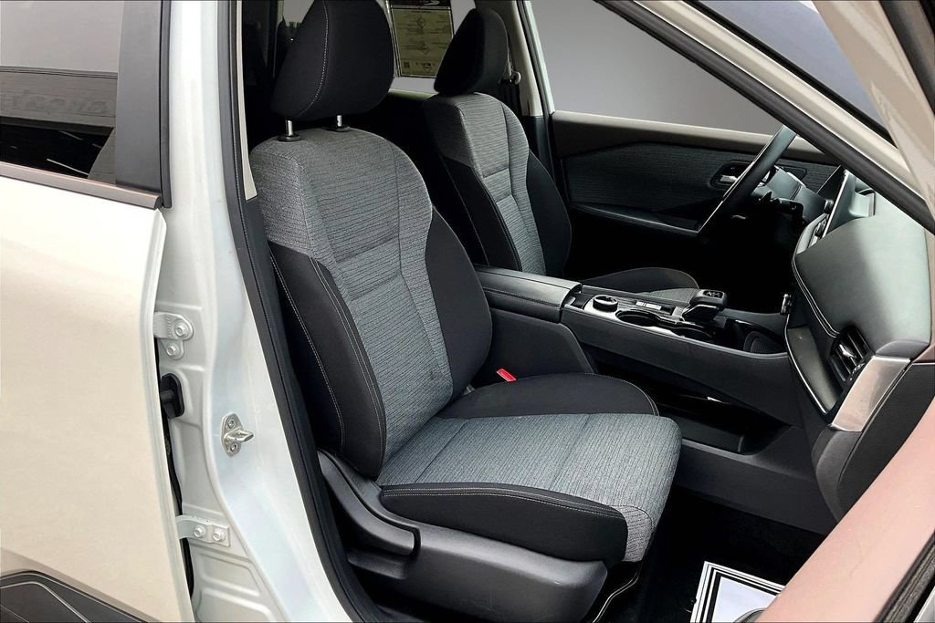 Certified 2023 Nissan Rogue SV AWD/4WD image 28