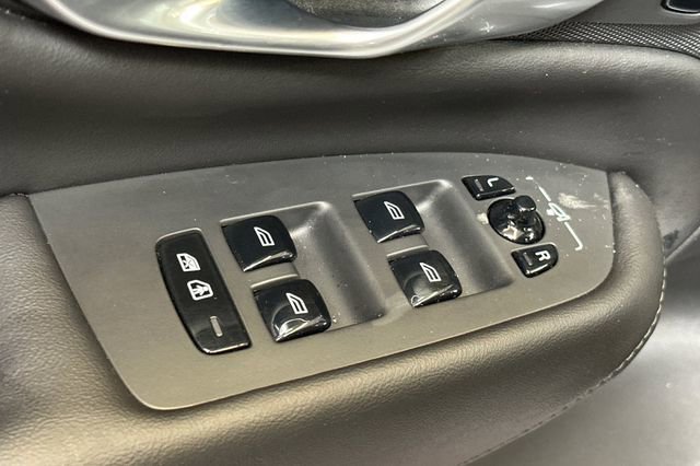 Used 2024 Volvo XC90 T8 Plus w/ Protection Package Premier image 12